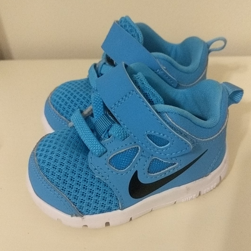 Nike Infant Free 5 Sneakers